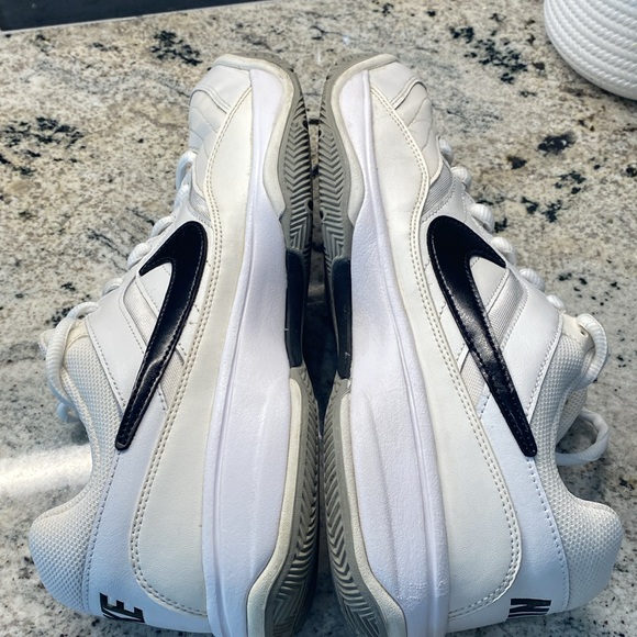 DAD SHOES-NIKE COURT SHOES - Picture 4 of 10